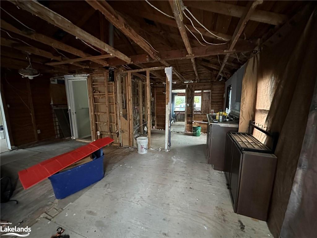 2045 River Road W