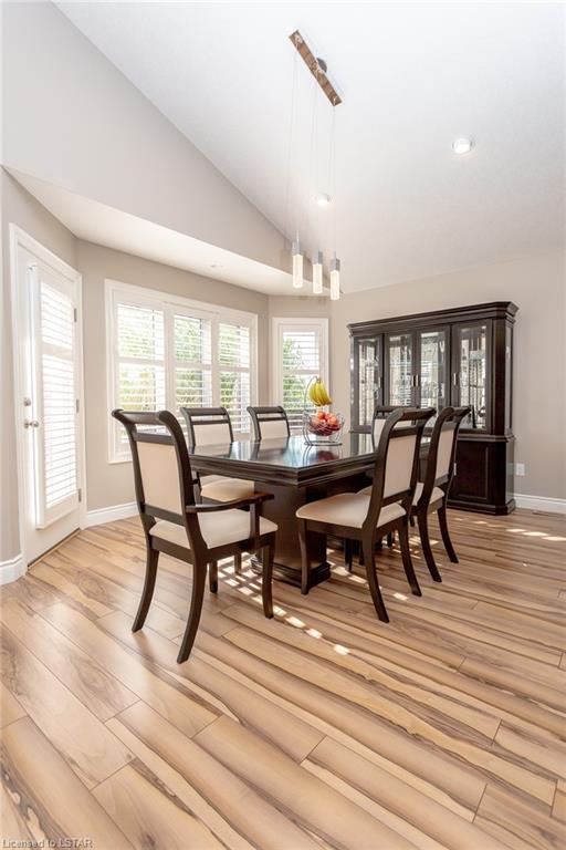 30 Ambleside Drive