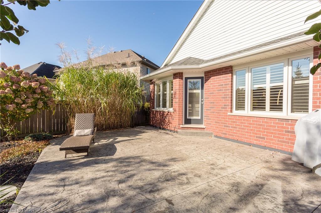 30 Ambleside Drive