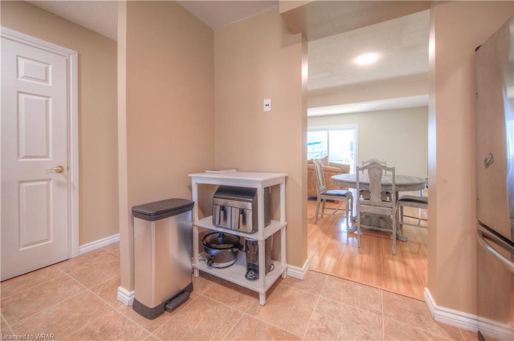 255 Northlake Drive, #11