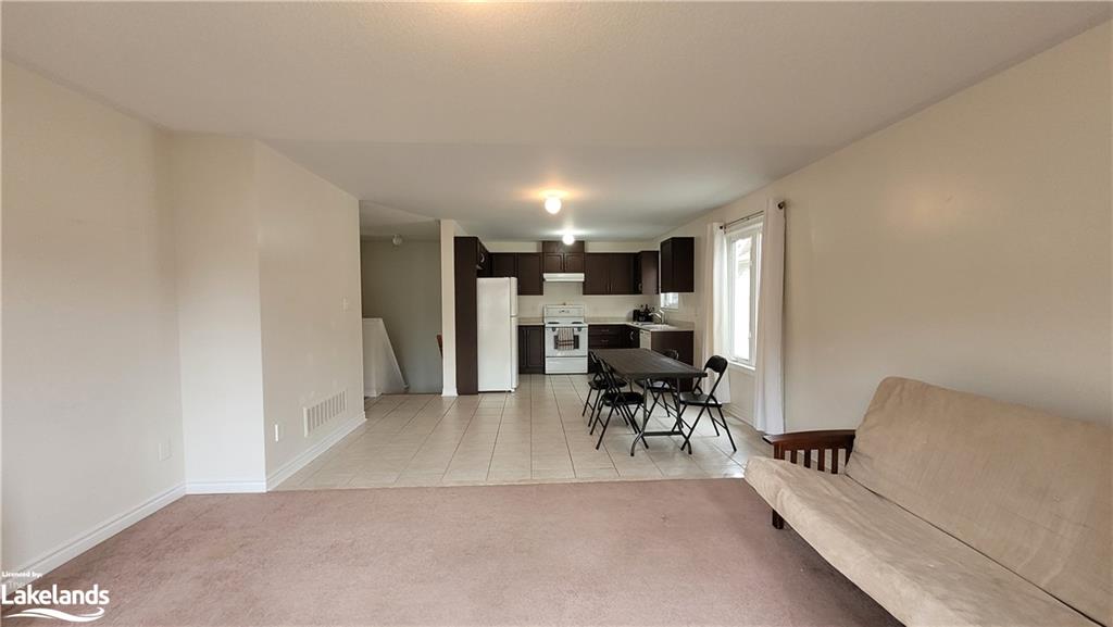31 Grand Poplar Lane