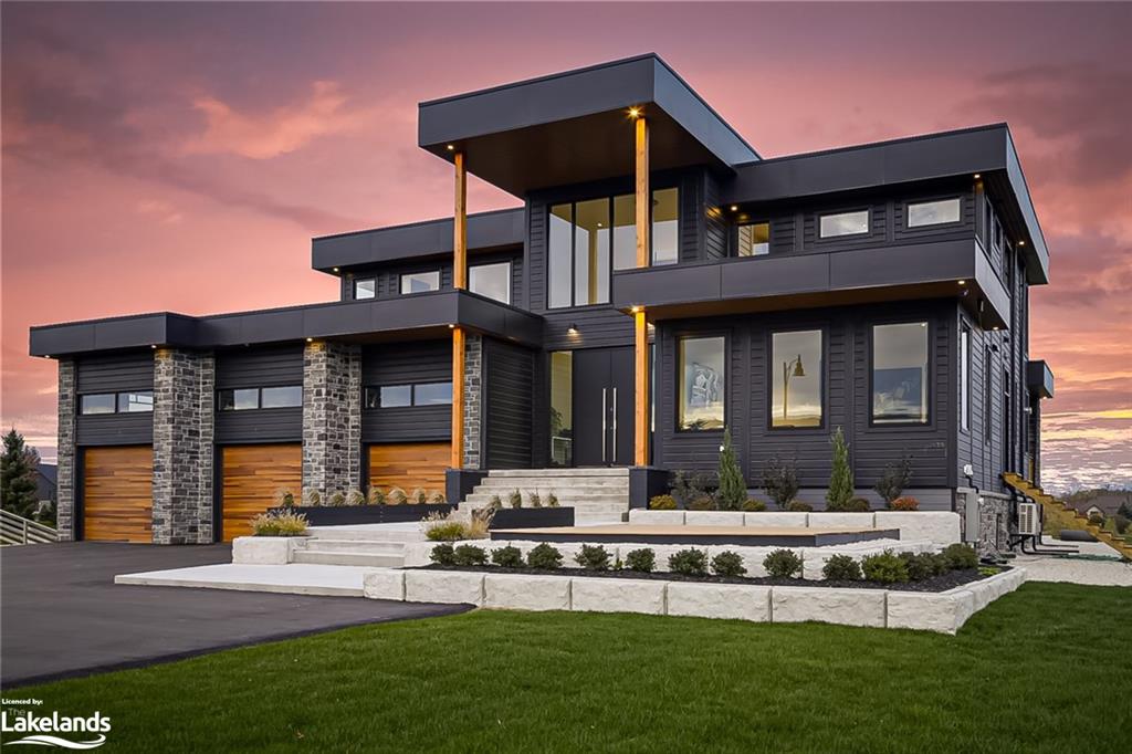 4 Raintree Court