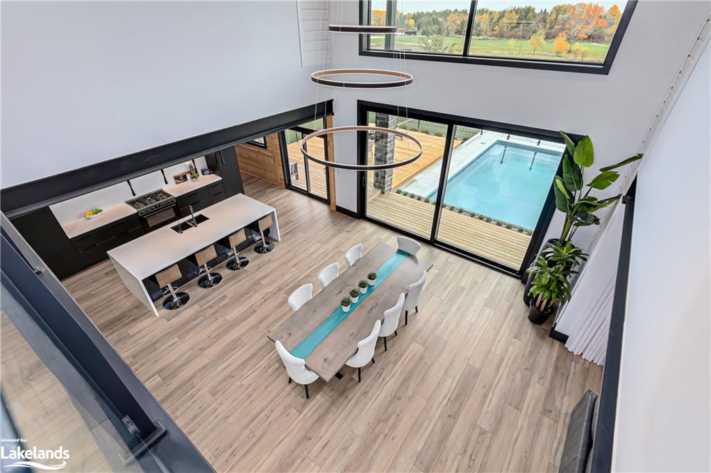 4 Raintree Court