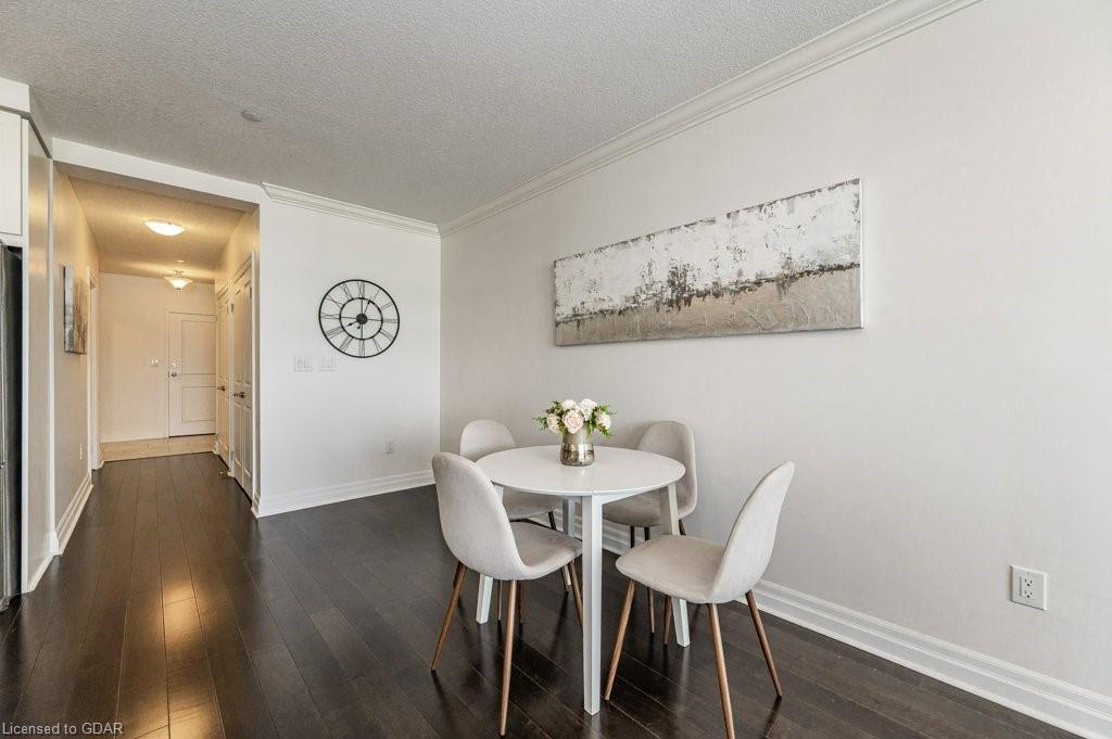 150 Wellington Street E, #1105
