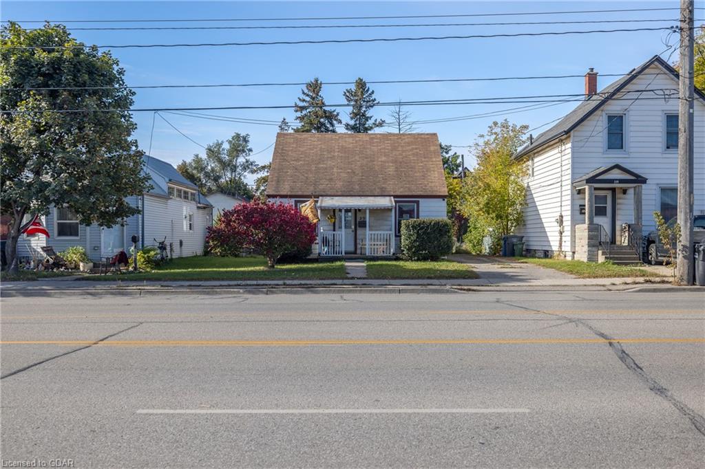 231 Victoria Road S