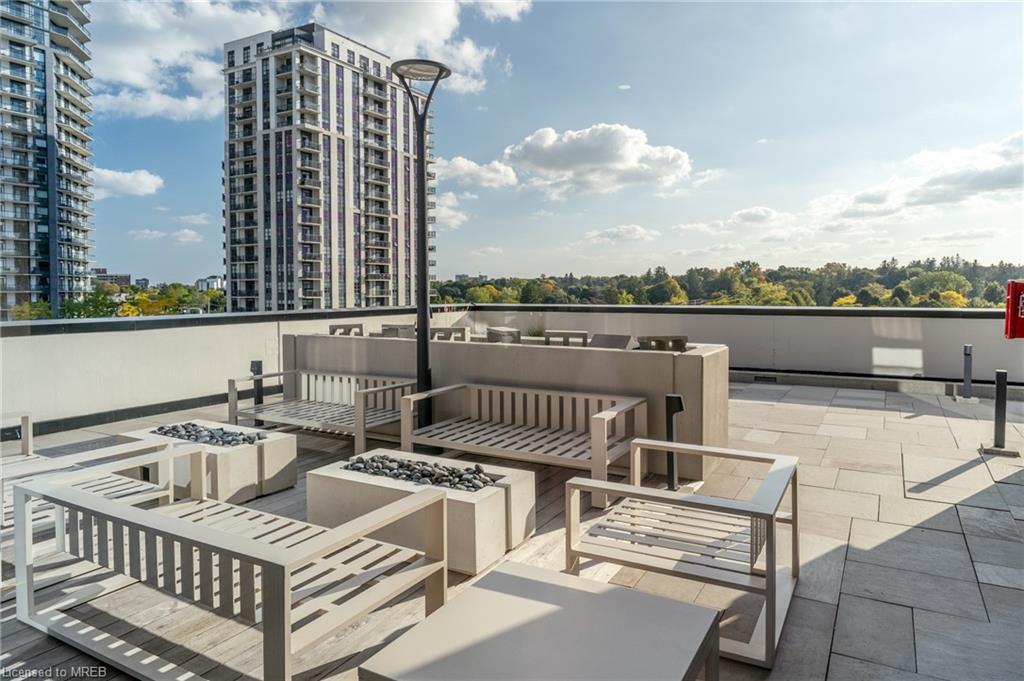 181 King Street S, #1712