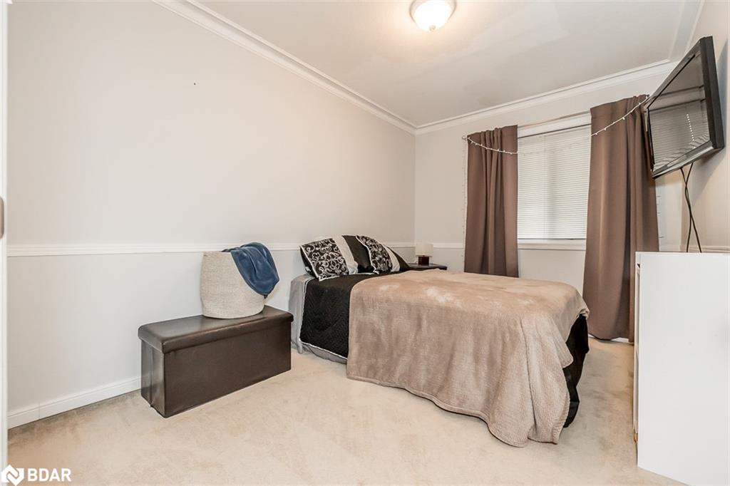 488 Yonge Street, #10