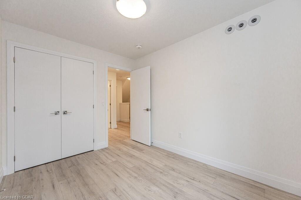 33 Lily Lane