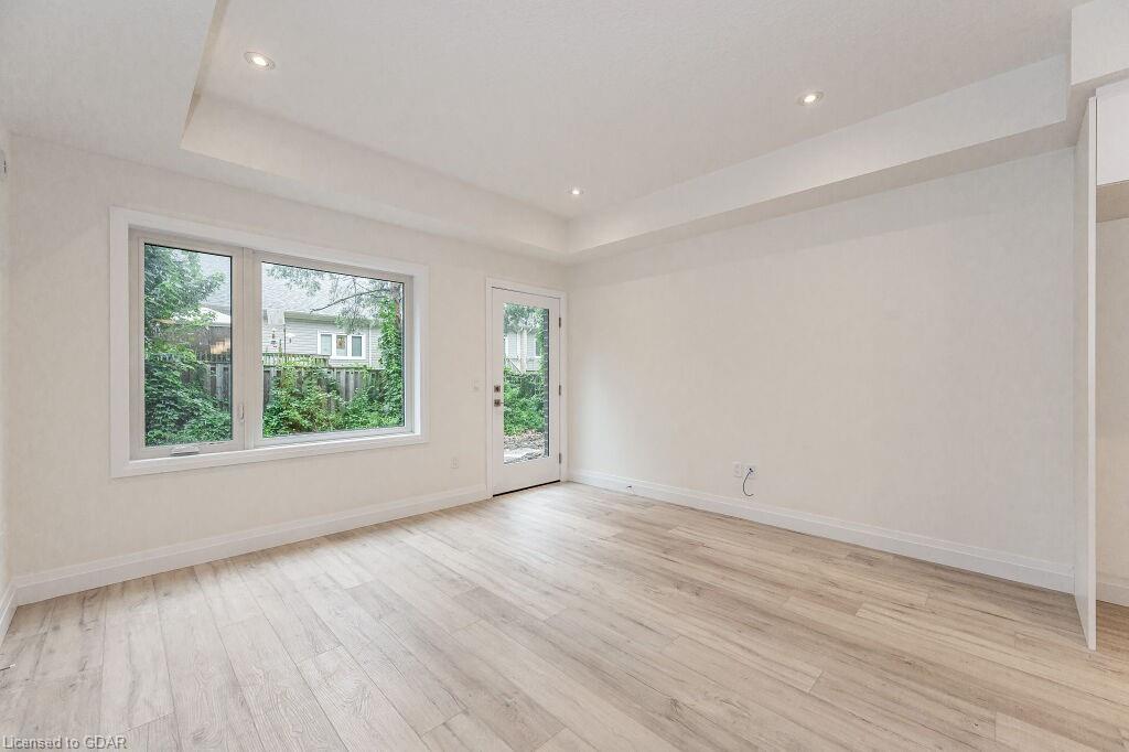 33 Lily Lane