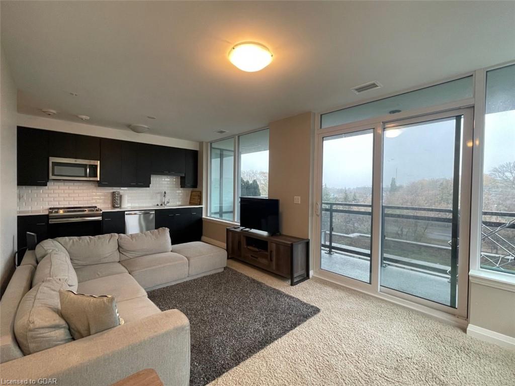 63 Arthur Street S, #408