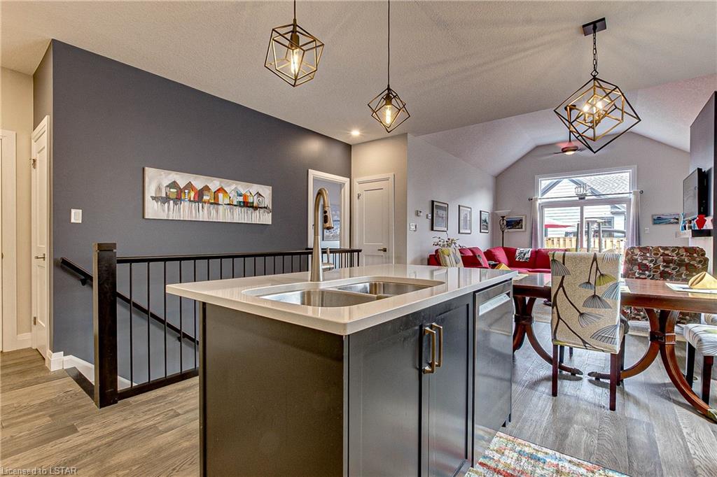 71 Compass Trail