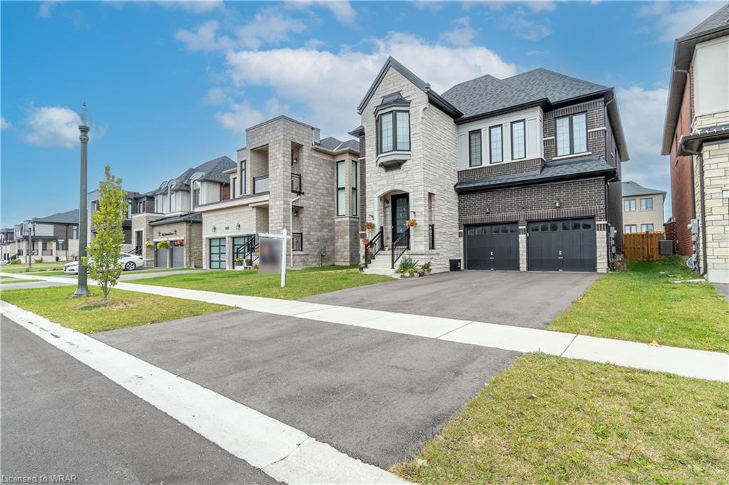 1095 Edinburgh Drive
