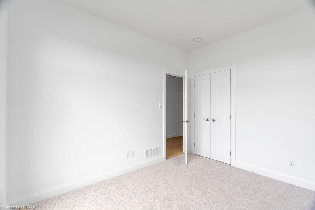 14 Alexander Circle