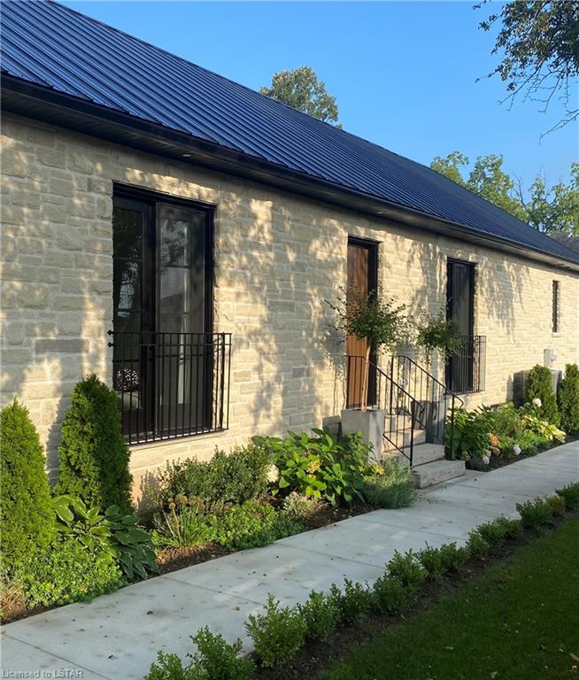 185 Commissioners Road E