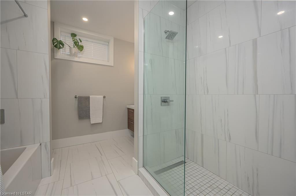 185 Commissioners Road E