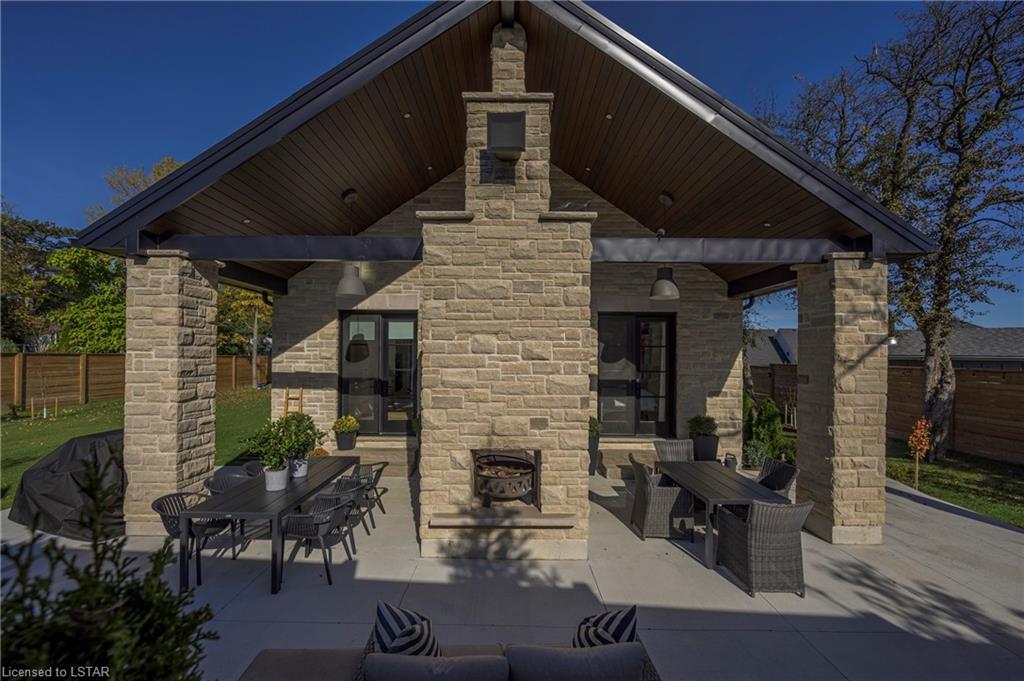 185 Commissioners Road E