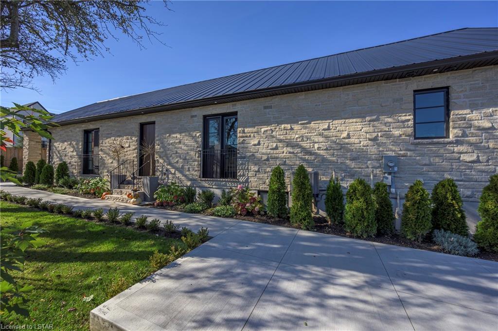 185 Commissioners Road E