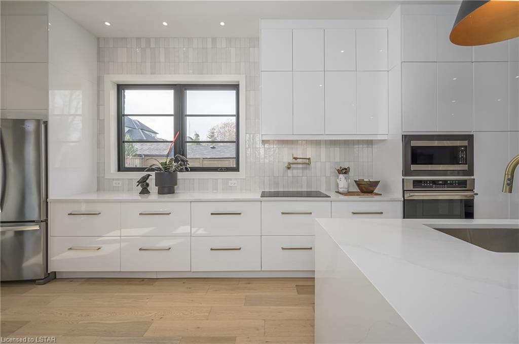 185 Commissioners Road E
