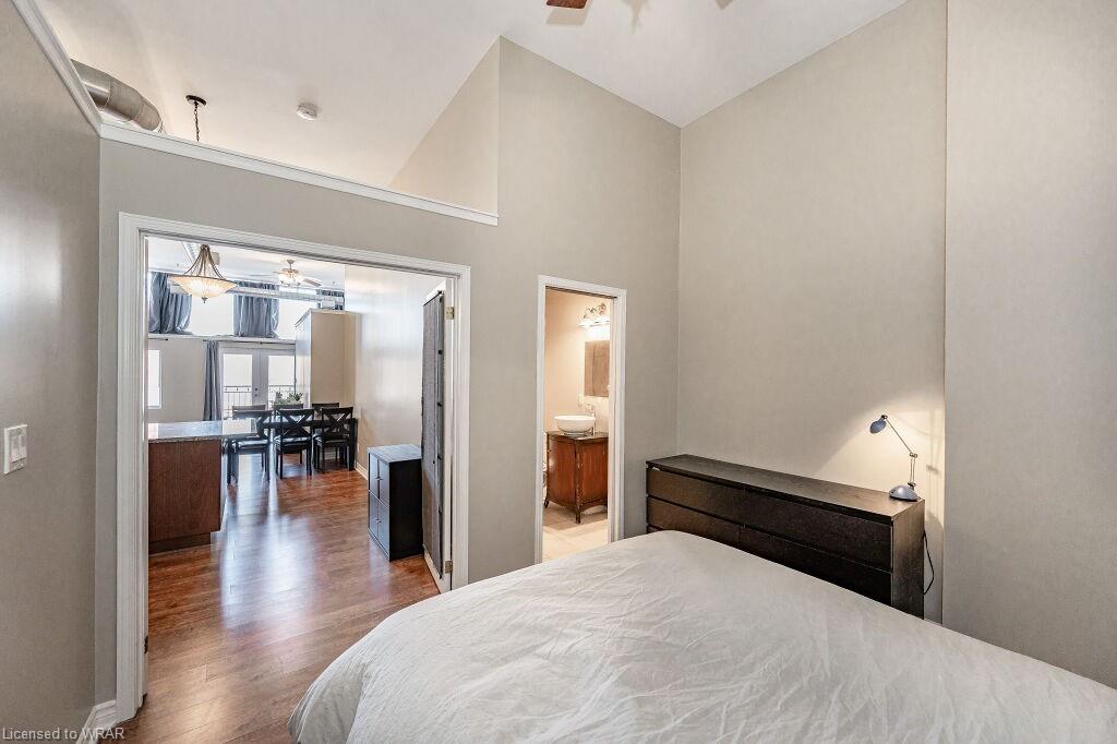 276 King Street W, #210