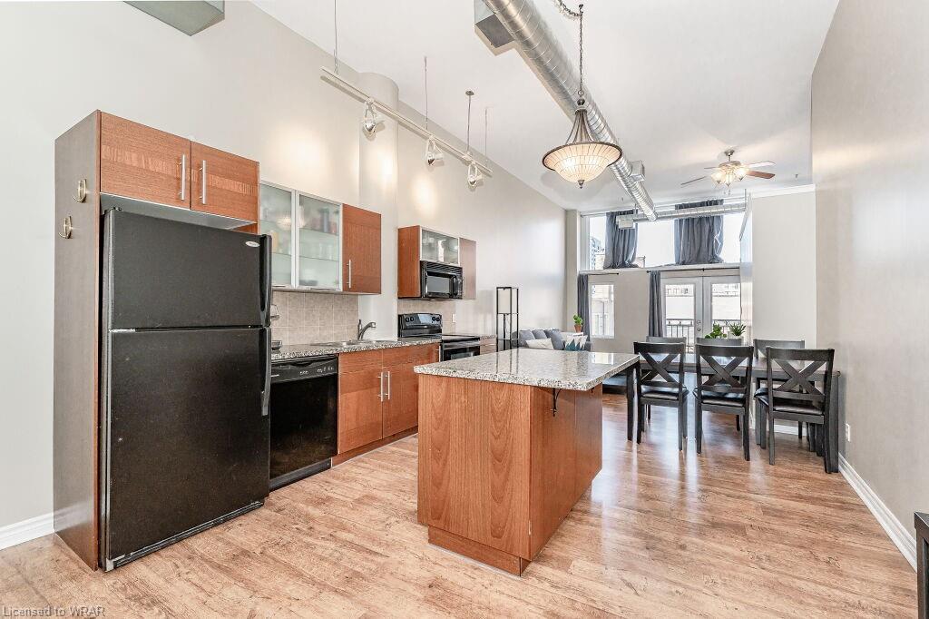 276 King Street W, #210