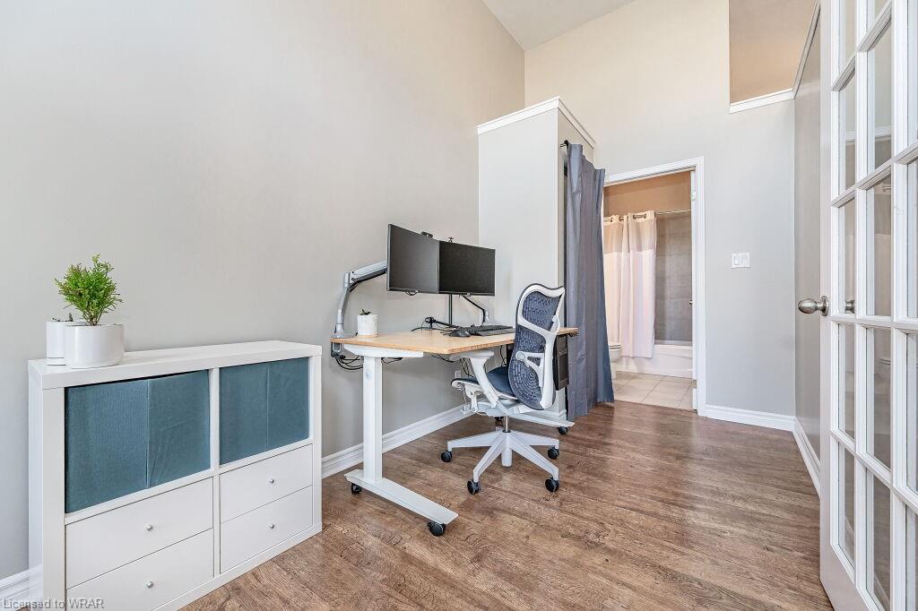 276 King Street W, #210