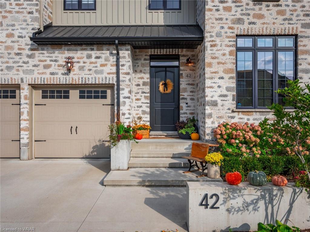 42 Eaglecrest Street