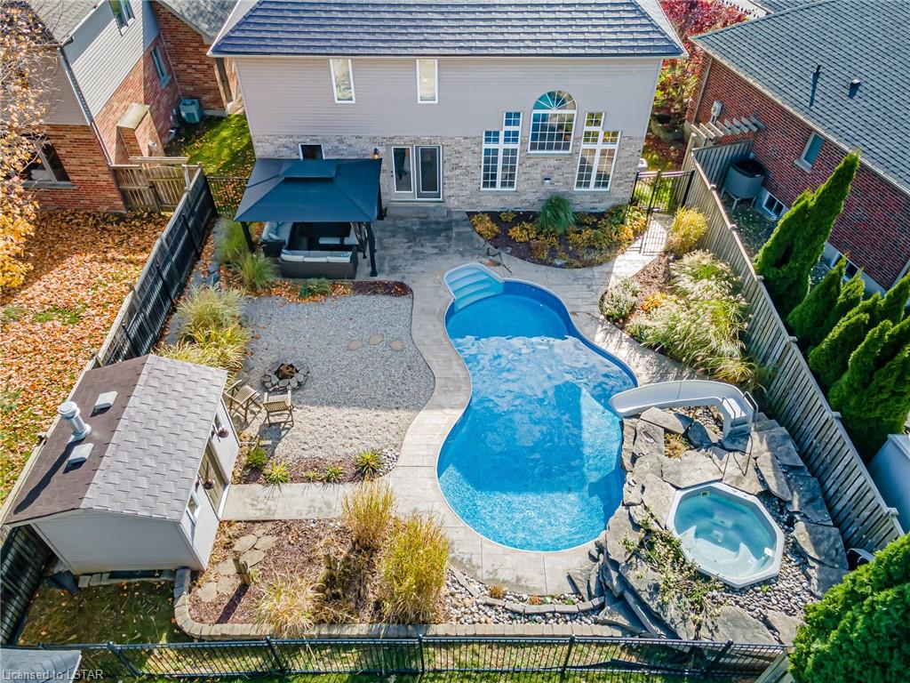 463 Kingbird Court