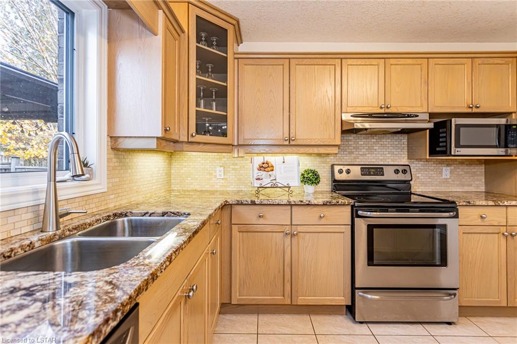463 Kingbird Court