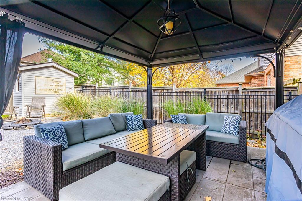 463 Kingbird Court