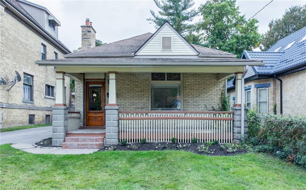 581 Central Avenue