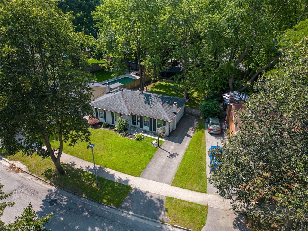 527 Griffith Street