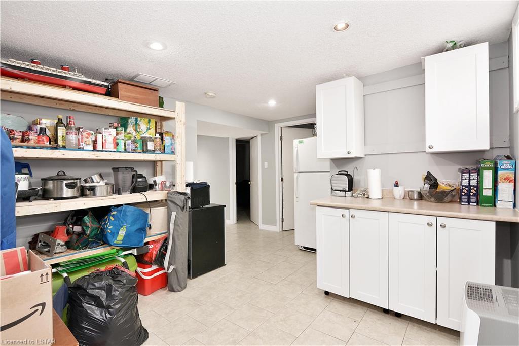 1524 Mardell Place