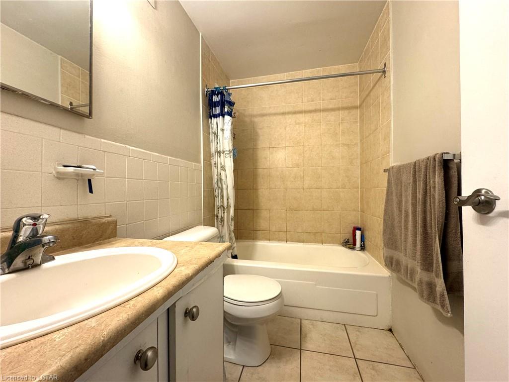 573 Mornington Avenue, #707