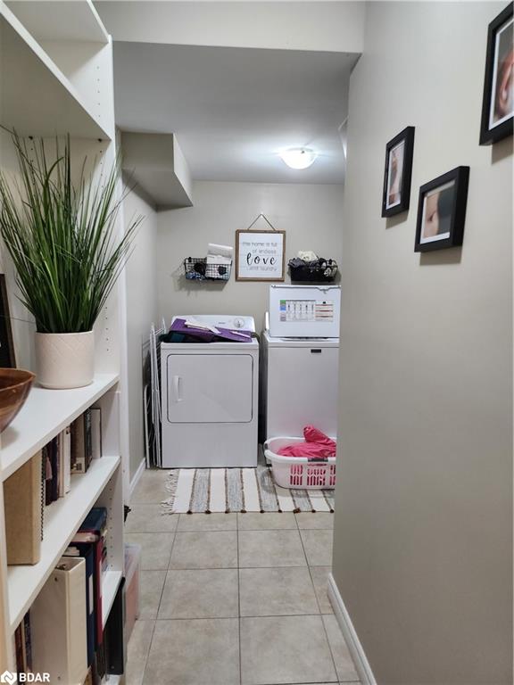 42 Westminster Circle, #Lower