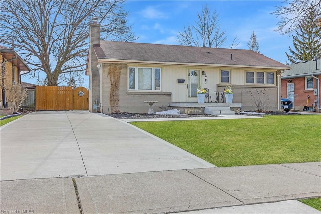1703 Moffatt Avenue