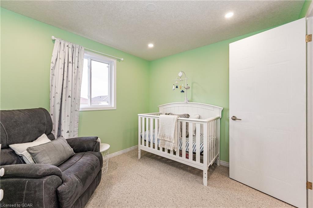 32 Simmonds Drive