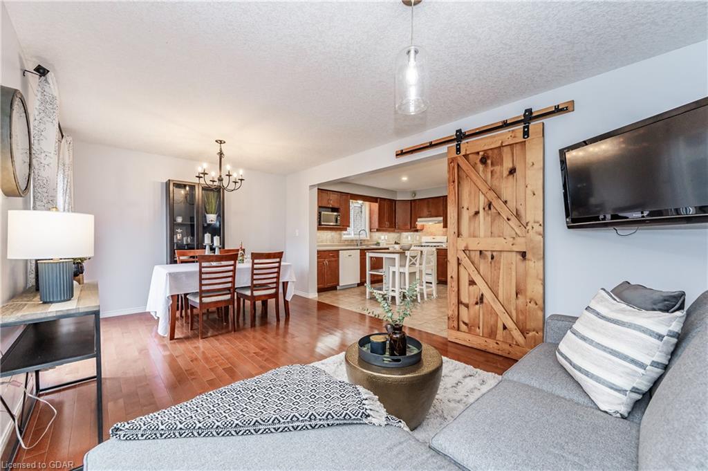 32 Simmonds Drive