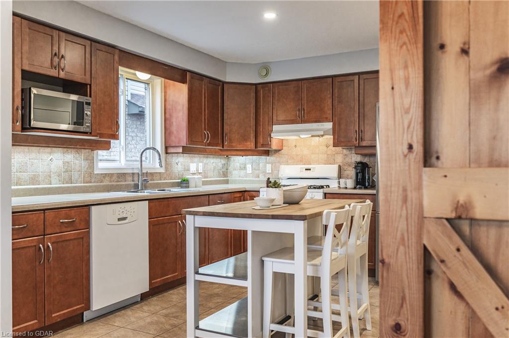 32 Simmonds Drive