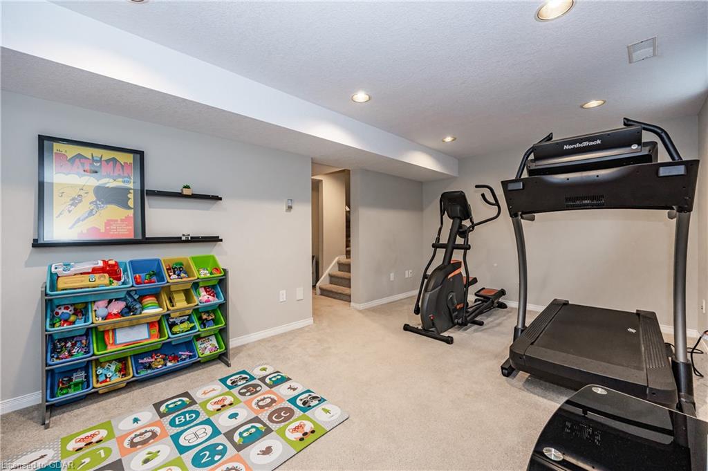 32 Simmonds Drive