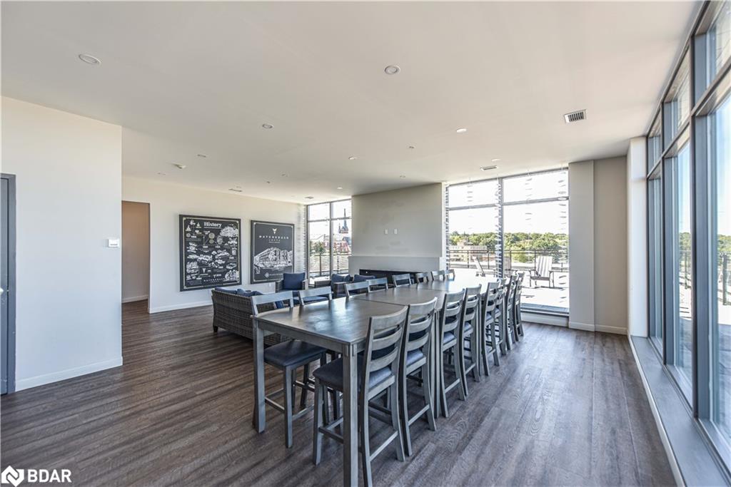 21 Matchedash Street S, #209