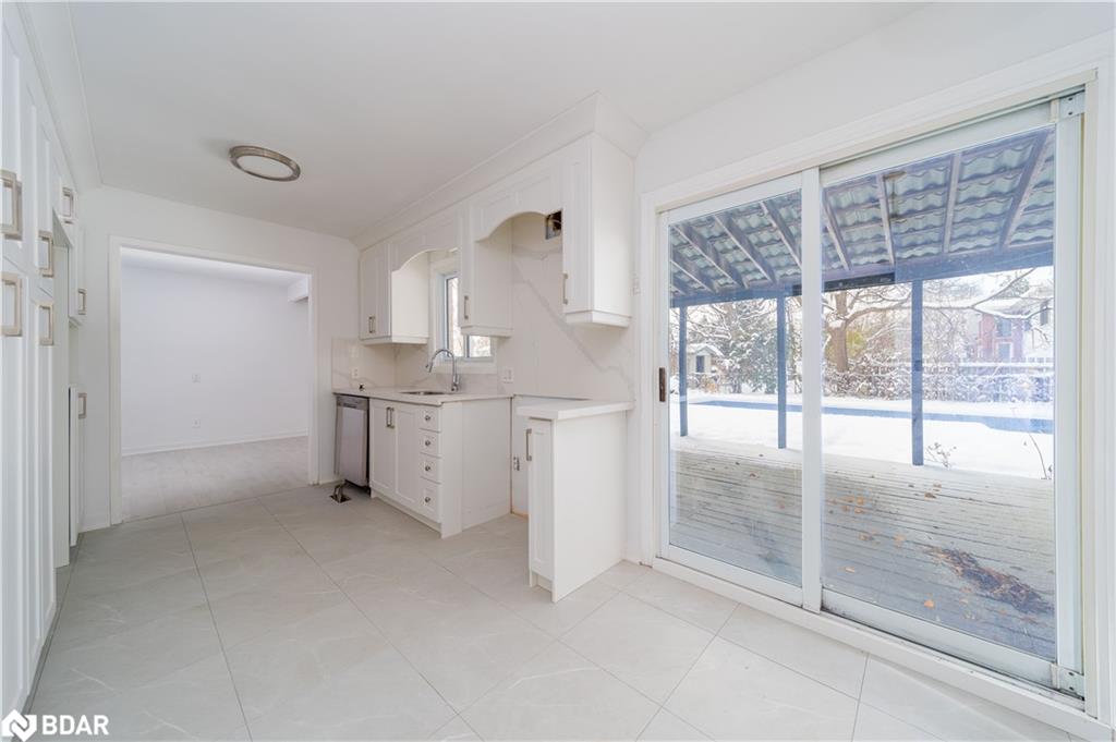 42 Davies Crescent
