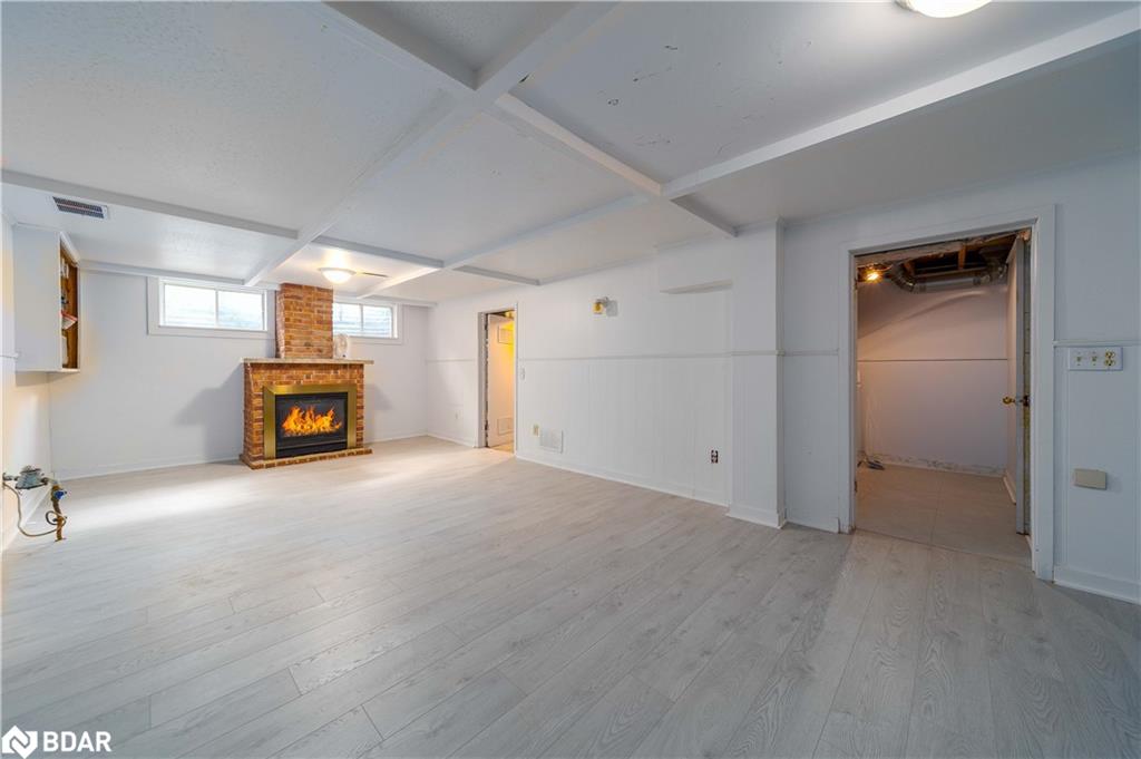 42 Davies Crescent