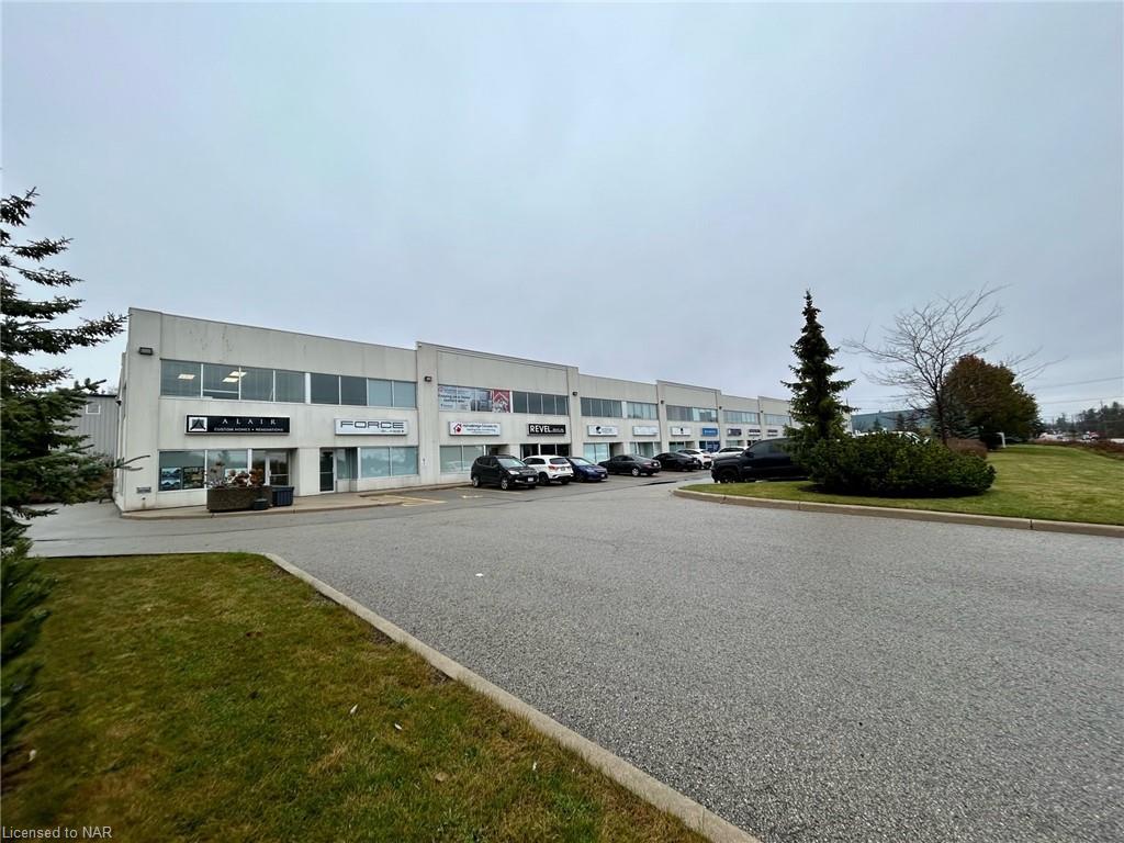 353 Saunders Road, #4