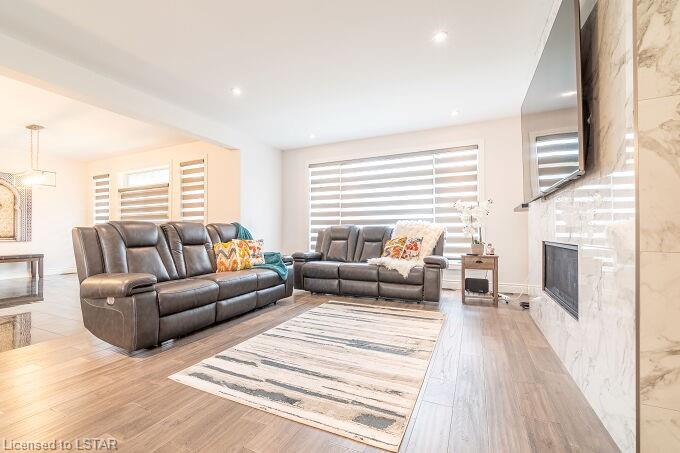 2428 Blackrail Terrace