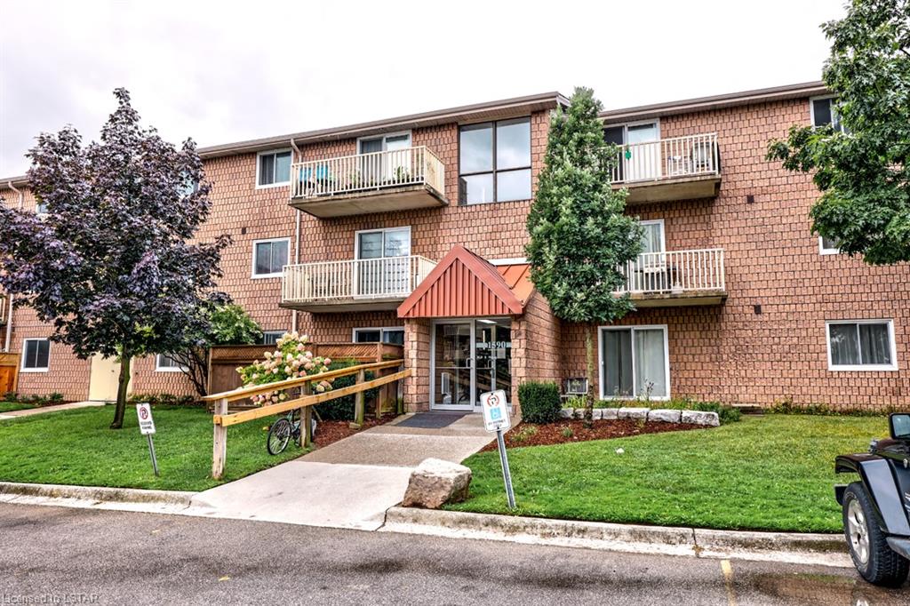 1590 Ernest Avenue, #301