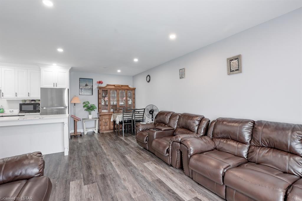 1590 Ernest Avenue, #301