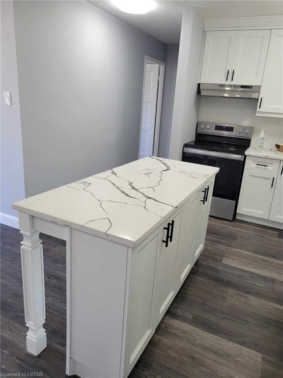 1590 Ernest Avenue, #301