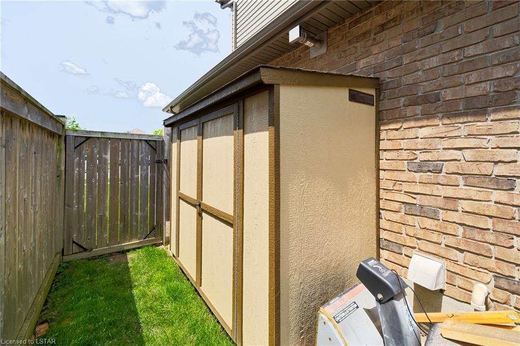 2706 Bateman Trail