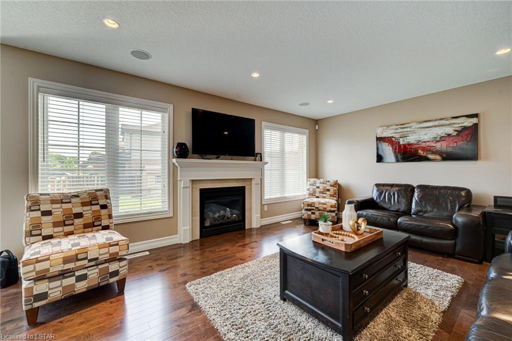 2706 Bateman Trail