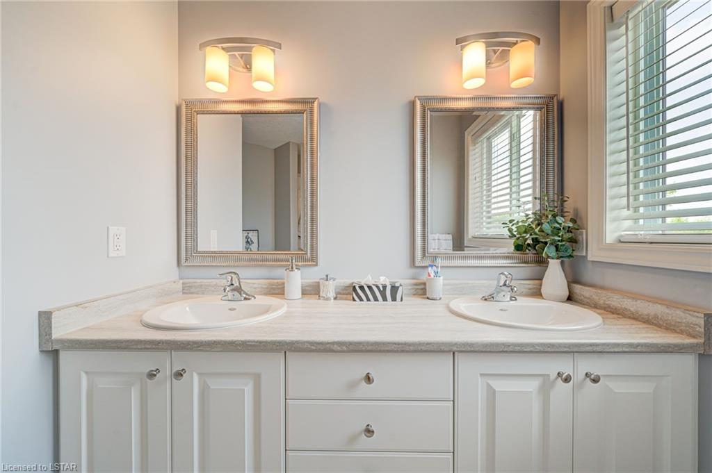 2706 Bateman Trail
